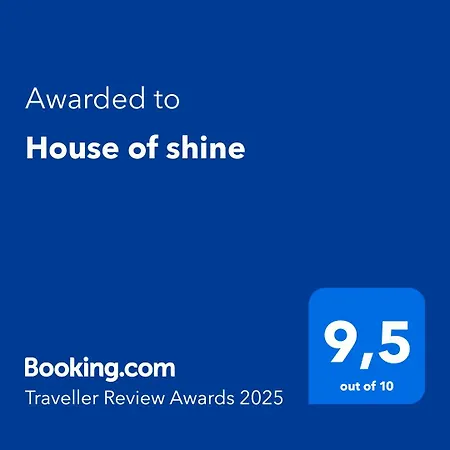 Apartman House Of Shine *