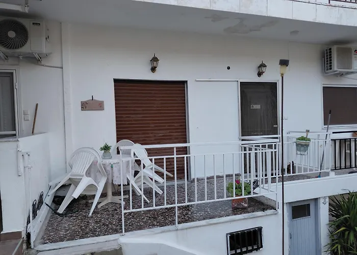 House Of Shine Nea Iraklitsa